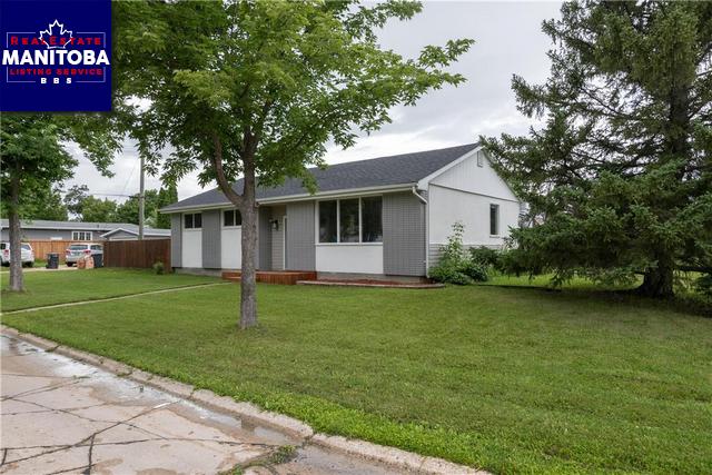 Property 16 Haultain Crescent img1