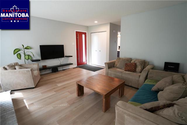 Property 39 Red Oak Drive img1