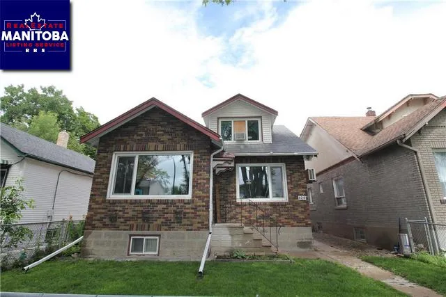 829 Boyd Avenue, Winnipeg
