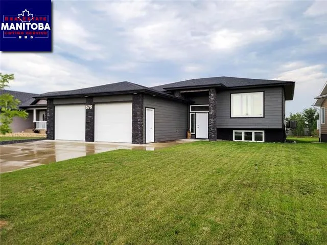 575 Merlin Drive, Winkler