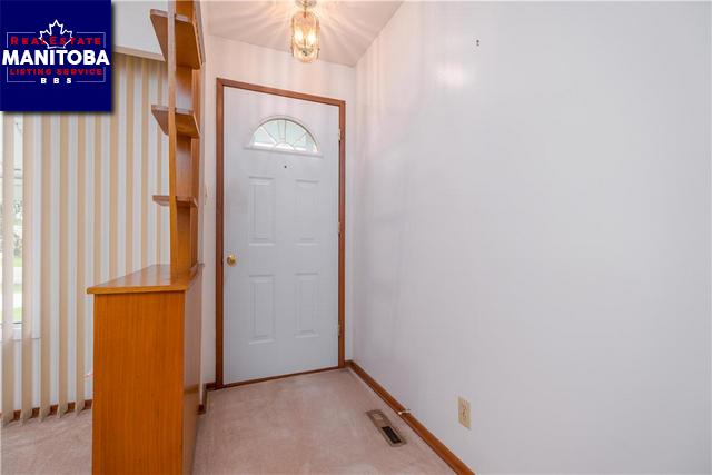 Property 254 Bancroft Bay img1