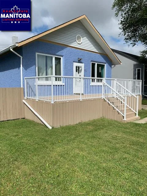 334 Strathmillan Road, Winnipeg