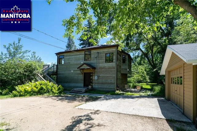 100 St Pierre Street, Winnipeg