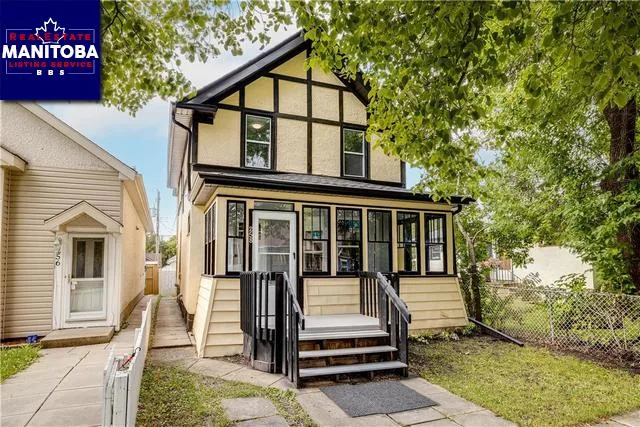 258 Roseberry Street, Winnipeg