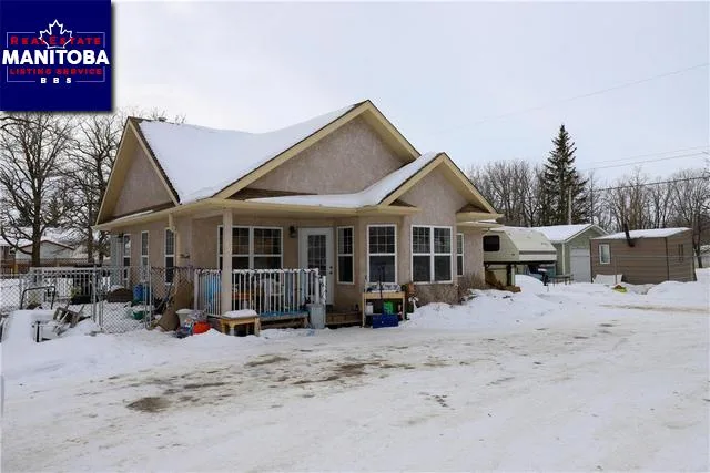 10 Erickson Drive, Lundar