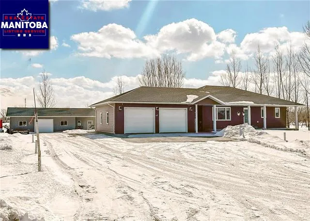 92 Leslie Avenue E, Reinfeld