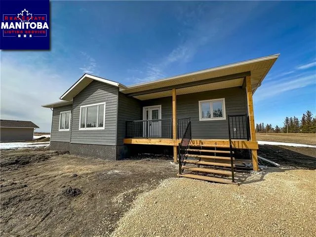 727 Edith Avenue, Petersfield