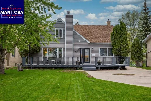 304 Crescent Road W, Portage La Prairie