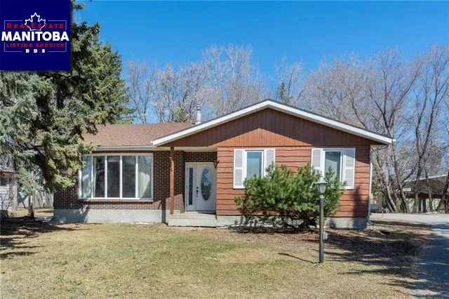 501 Cottonwood Bend, Steinbach