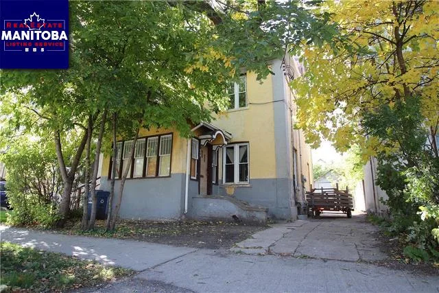 272 Burrows Avenue, Winnipeg
