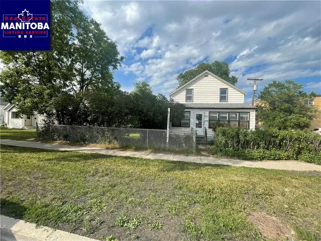201 Leila Avenue, Winnipeg