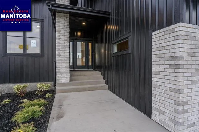 49 Chimney Swift Way, St Adolphe