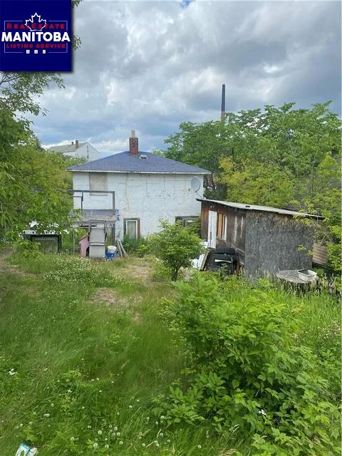 43 Bellevue Street, Flin Flon