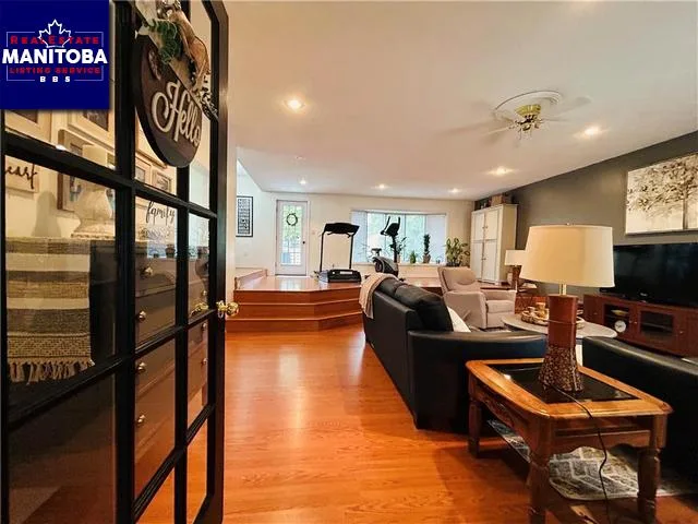 66 Olympic Crescent, Melita