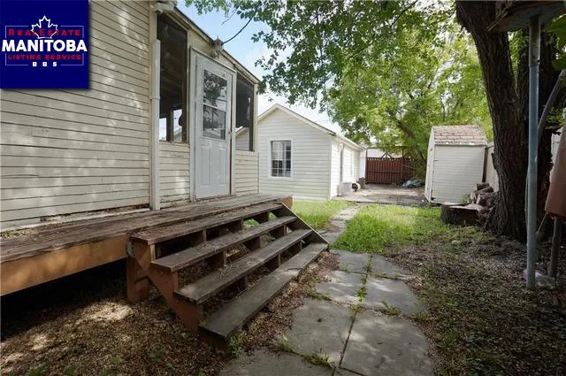 403 Ottawa Avenue, Winnipeg