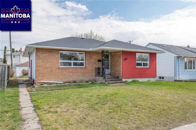 999 Beach Avenue, Winnipeg
