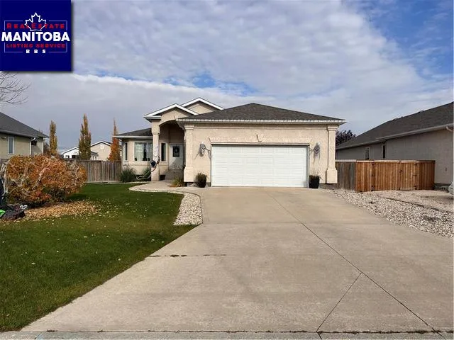 10 Jim Mandryk Crescent, Stonewall