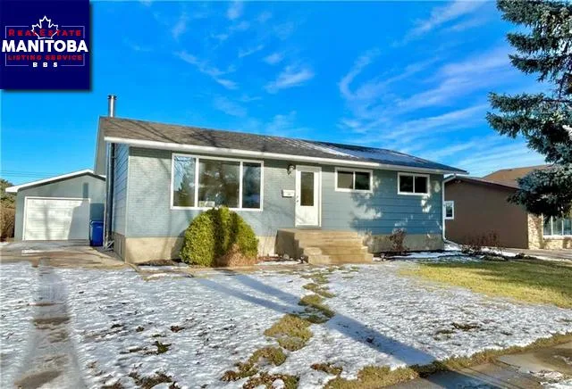 244 Brown Avenue E, Dauphin