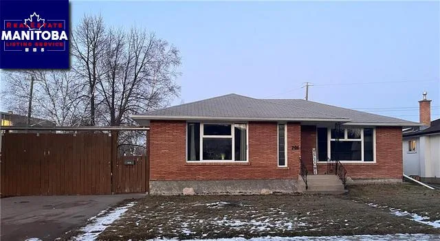 701 Hoskin Avenue, Winnipeg
