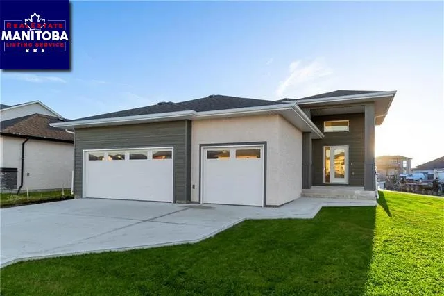36 Falcon Cove, St Adolphe